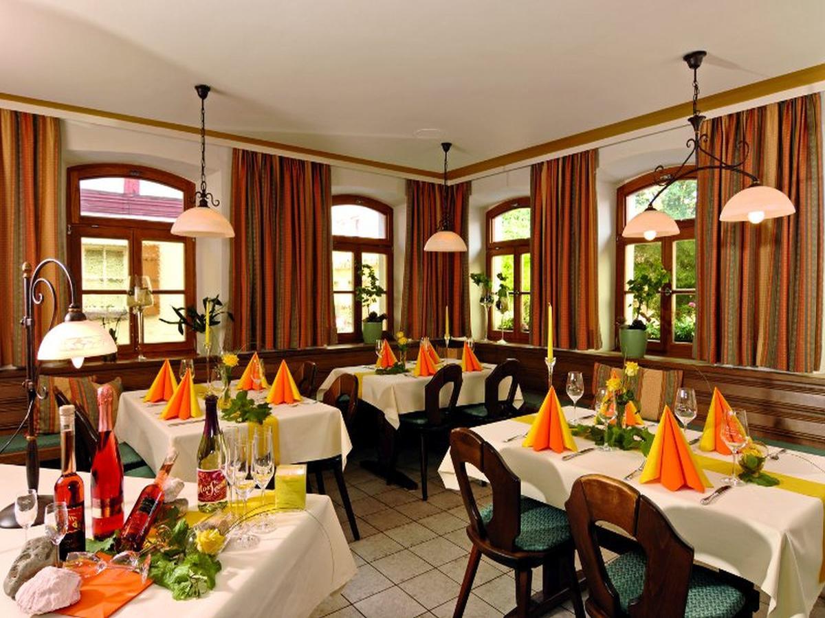 Hotel-Gasthof Rotes Roß Markt Einersheim Exterior foto